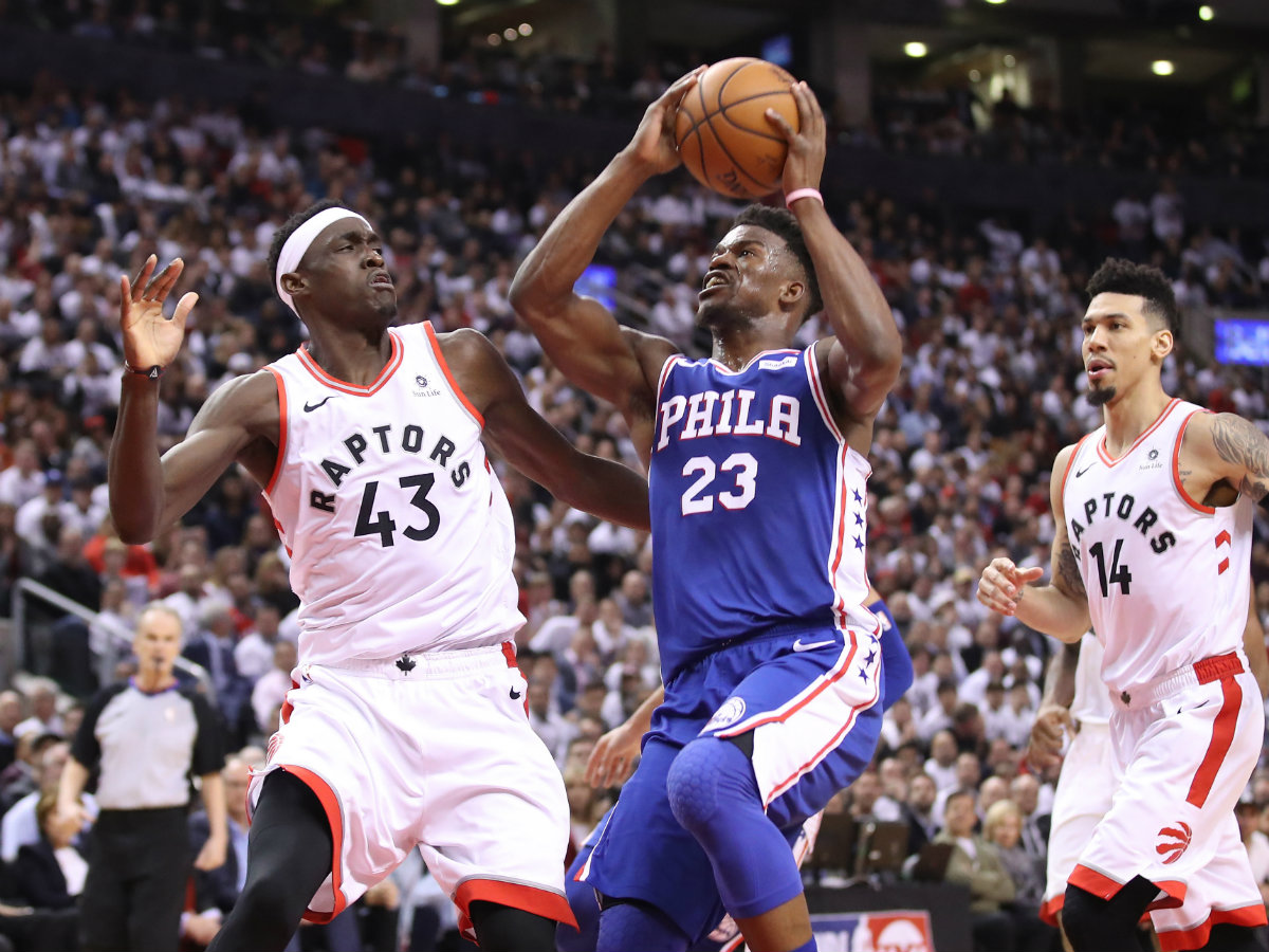 Sixers iguala vs Raptors serie de conferencia este en playoffs de NBA (Reuters)