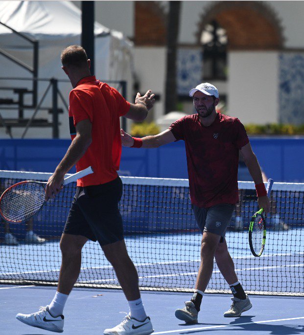 Hans Hach Verdugo consiguió el pase a cuartos de final del dobles junto con Ante Pavic. (Cortesía)