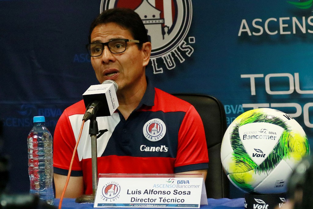 Alfonso Sosa, técnico de San Luis (Imago7)