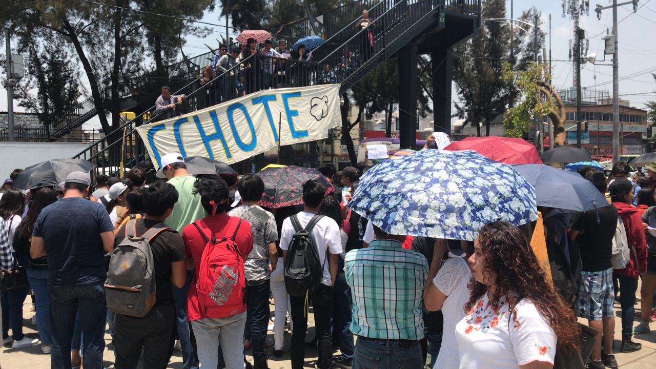 Alumnos de la UNAM y del CCH Oriente se reúnen para realizar asamblea por muerte de Aideé. / Pedro Domínguez