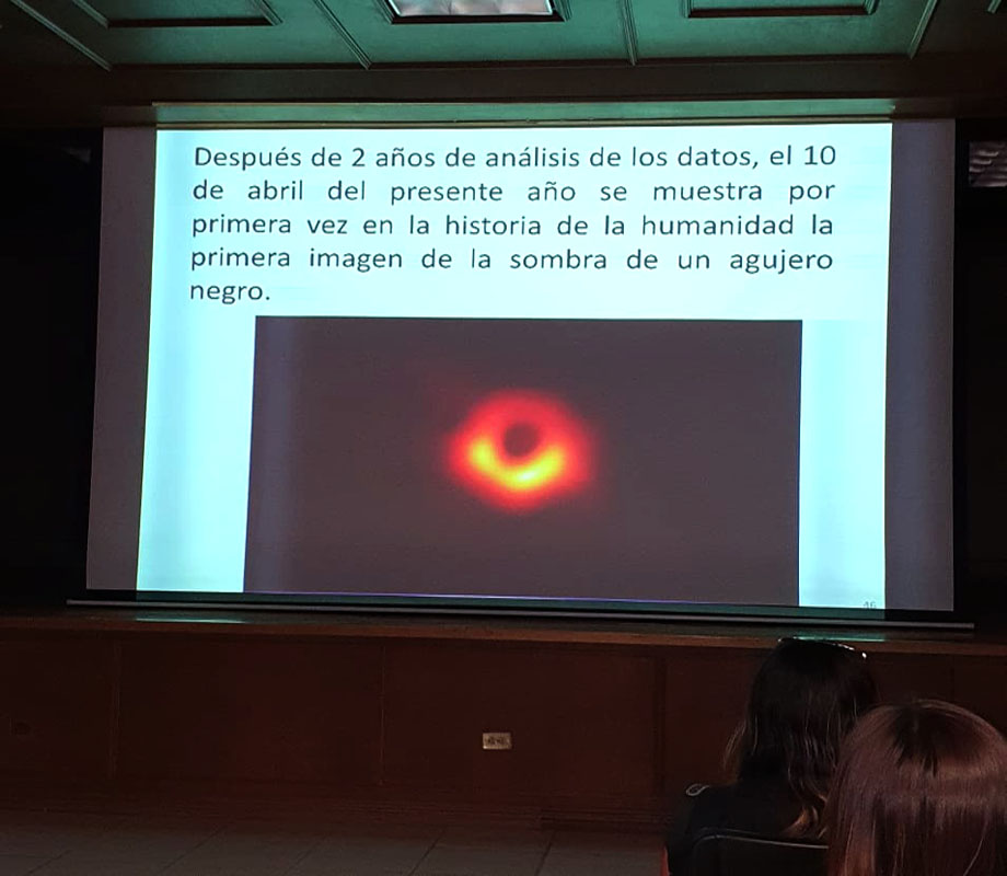 El Astrofísico Antonio Hernández Gómez, quien participó en la primera fotografía de un agujero negro. (Cortesía)