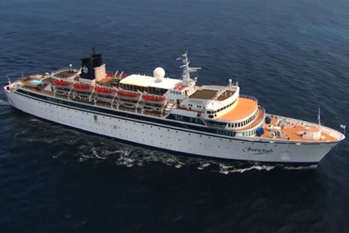 El Freewinds, de 134 metros, se utiliza para retiros religiosos de la Iglesia de la Cienciología desde 1988. El Mundo