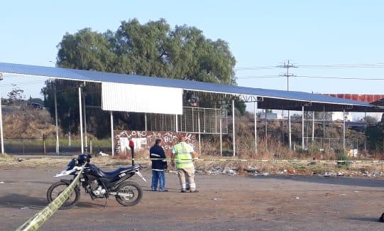 El joven tenía un impacto de arma de fuego en la cabeza (Especial)