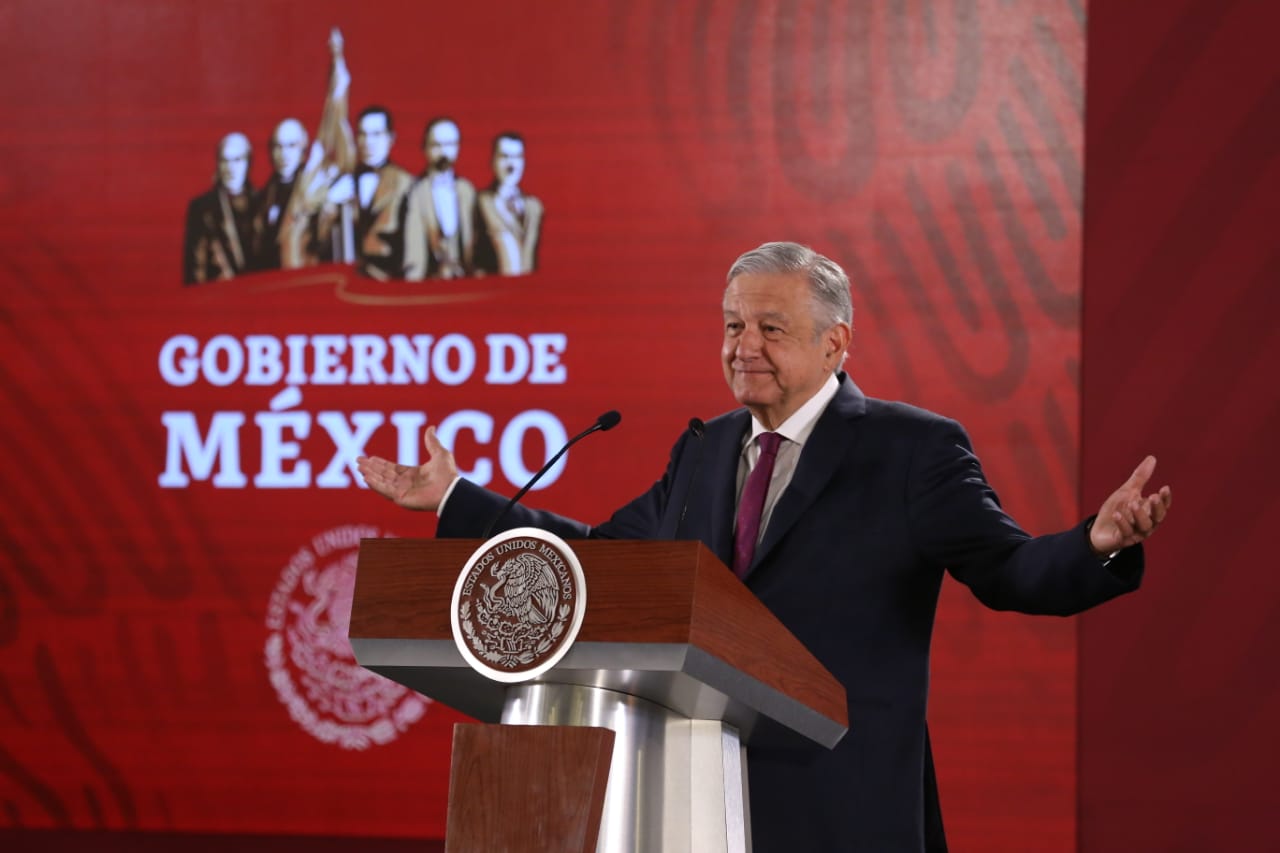 López Obrador ofreció una disculpa por vincular a Alfredo del Mazo con la construcción del aeropuerto/Octavio Hoyos.