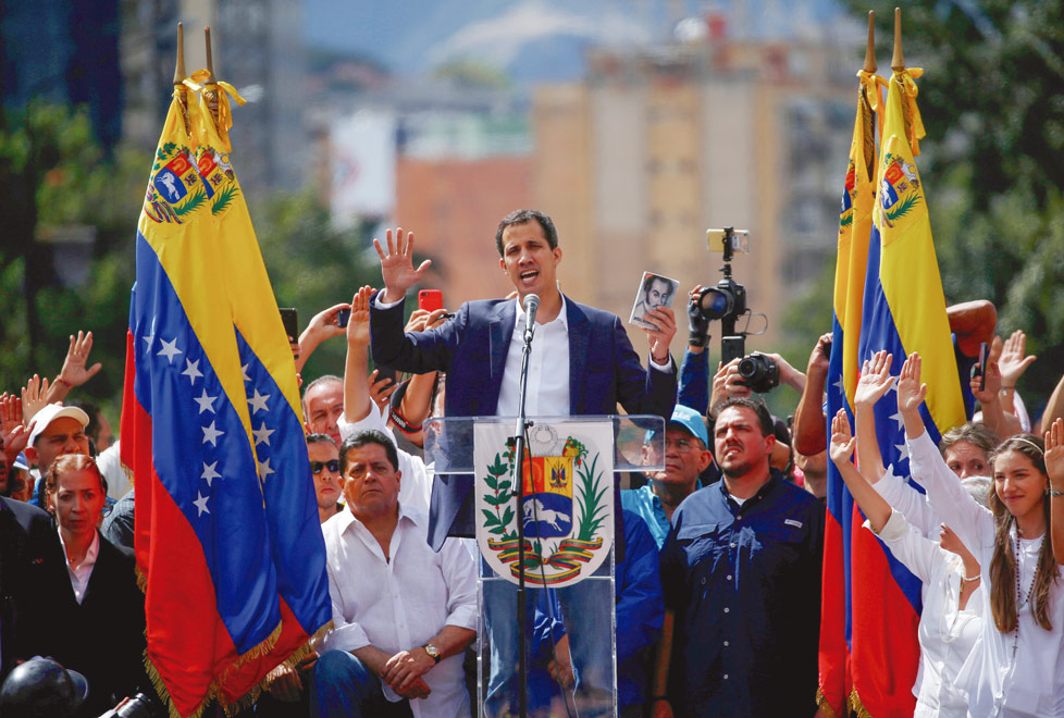 Juan Guaidó y Leopoldo López, los dos líderes opositores de Venezuela, convocaron al ejército a unirse a la “Operación Libertad” (AFP).