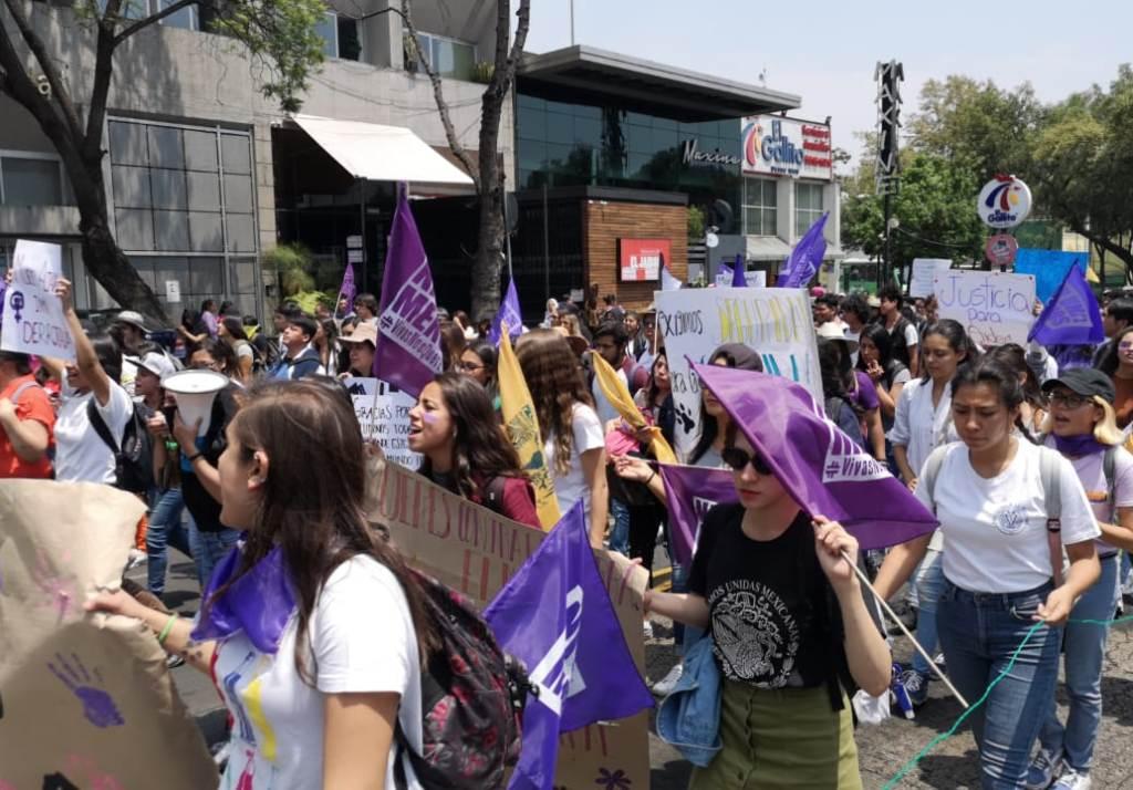 La marcha es encabezada por mujeres, para exigir justicia por el caso Lesvy Berlín. | Jorge Becerril