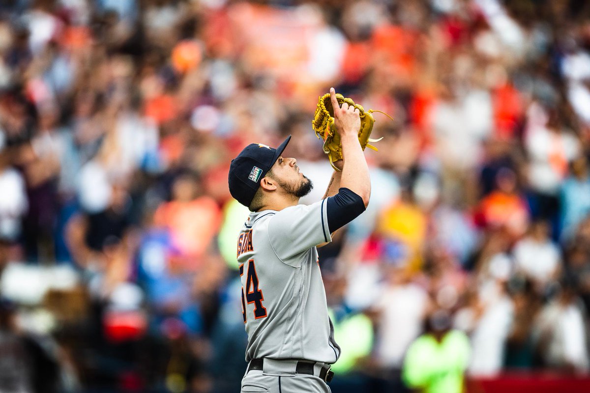 Osuna fue ovacionado en Monterrey (Twitter: Astros)