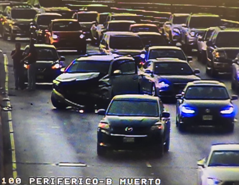 El percance ocurrió a la altura de Barranca del Muerto. (Tomado de @OVIALCDMX)