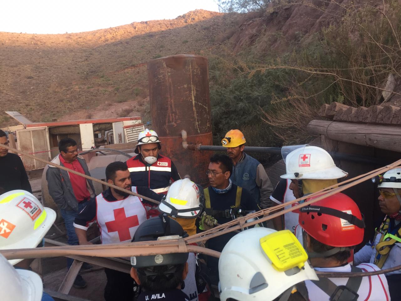 El derrumbe dejó tres mineros muertos.