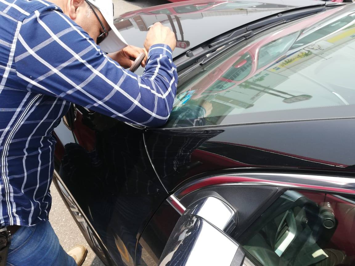 Hasta dos autos con reporte de robo son detectados en estacionamientos de centros comerciales (Foto/MILENIO)