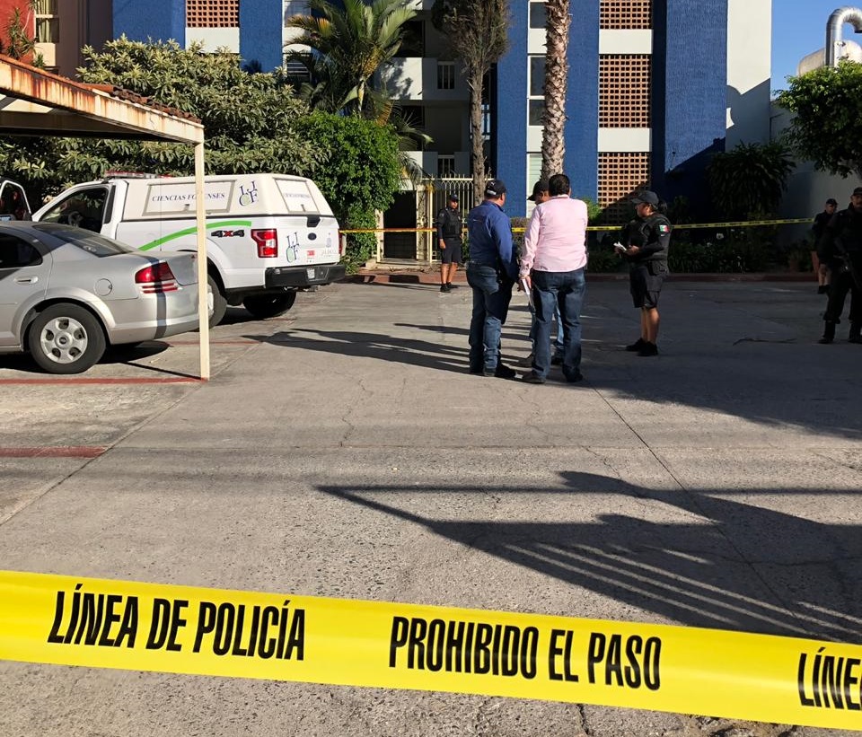 Intensa movilización de elementos de seguridad se registró en la colonia La Calma, tras el asesinato de un hombre.
