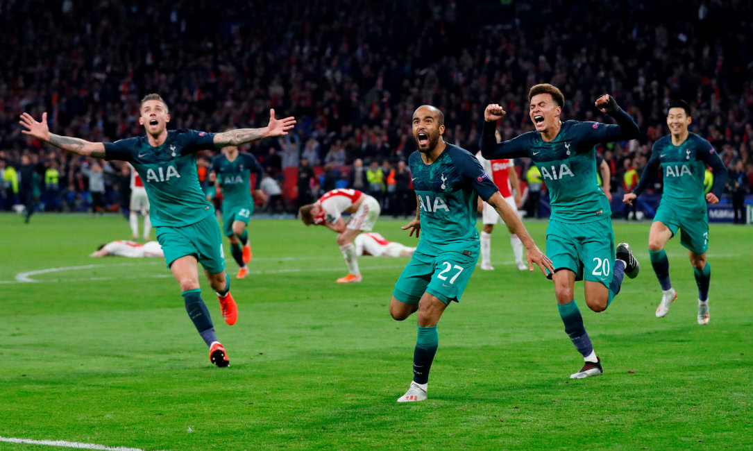 Lucas Moura marcó tres goles, mismos que le dieron el pase al Tottenham a la Final de la Champions (Reuters)