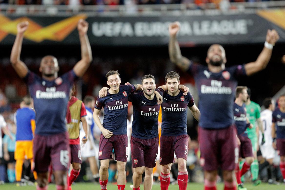 Arsenal vence al Valencia con gran actuación ofensiva (EFE)