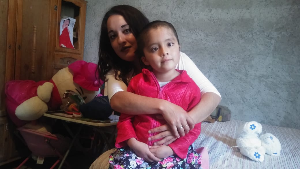 Naydelin y su madre, Gabriela Hernández. (Elizabeth Hernández)