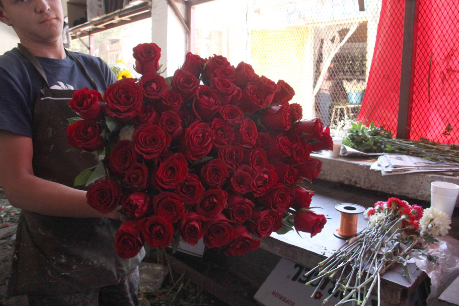 Venta de flores por el Día de las Madres en Torreón. (Michael Nájera)