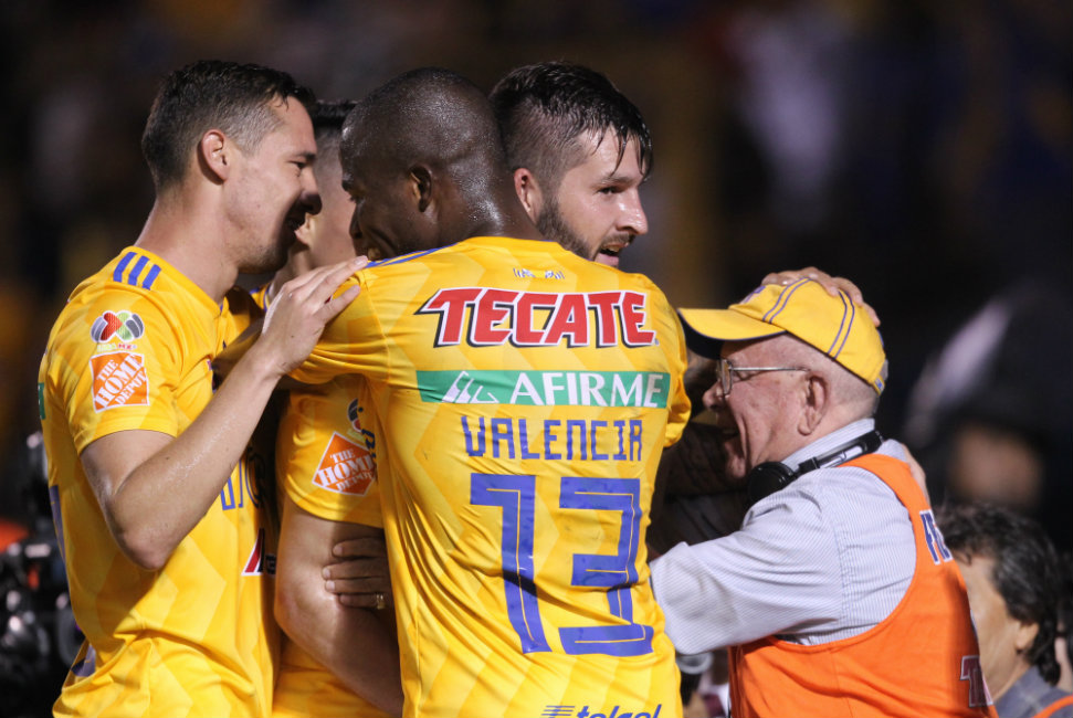 Gignac dio el pase a las semifinales a los Tigres (Imago7)