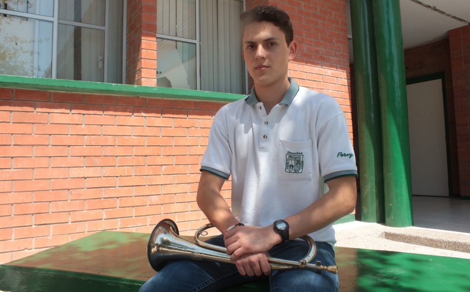 Mario Alanís Pérez, Comandante de la Banda de Guerra de la Escuela Carlos Pereyra. (Tania Cobos)