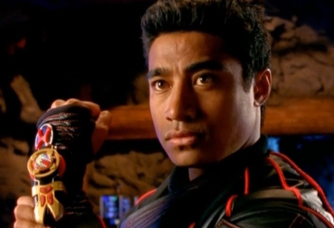 Pua Magasiva murió a los 38 años (Especial).