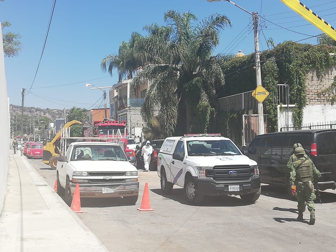 Los trabajos continúan para localizar más restos humanos. (Alejandra Juárez)