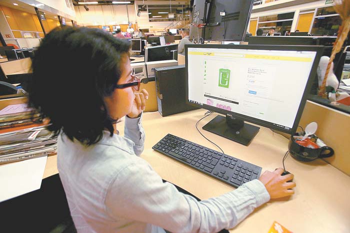 Los bancos ofrecen facilidades para el procesamiento de pagos. Archivo