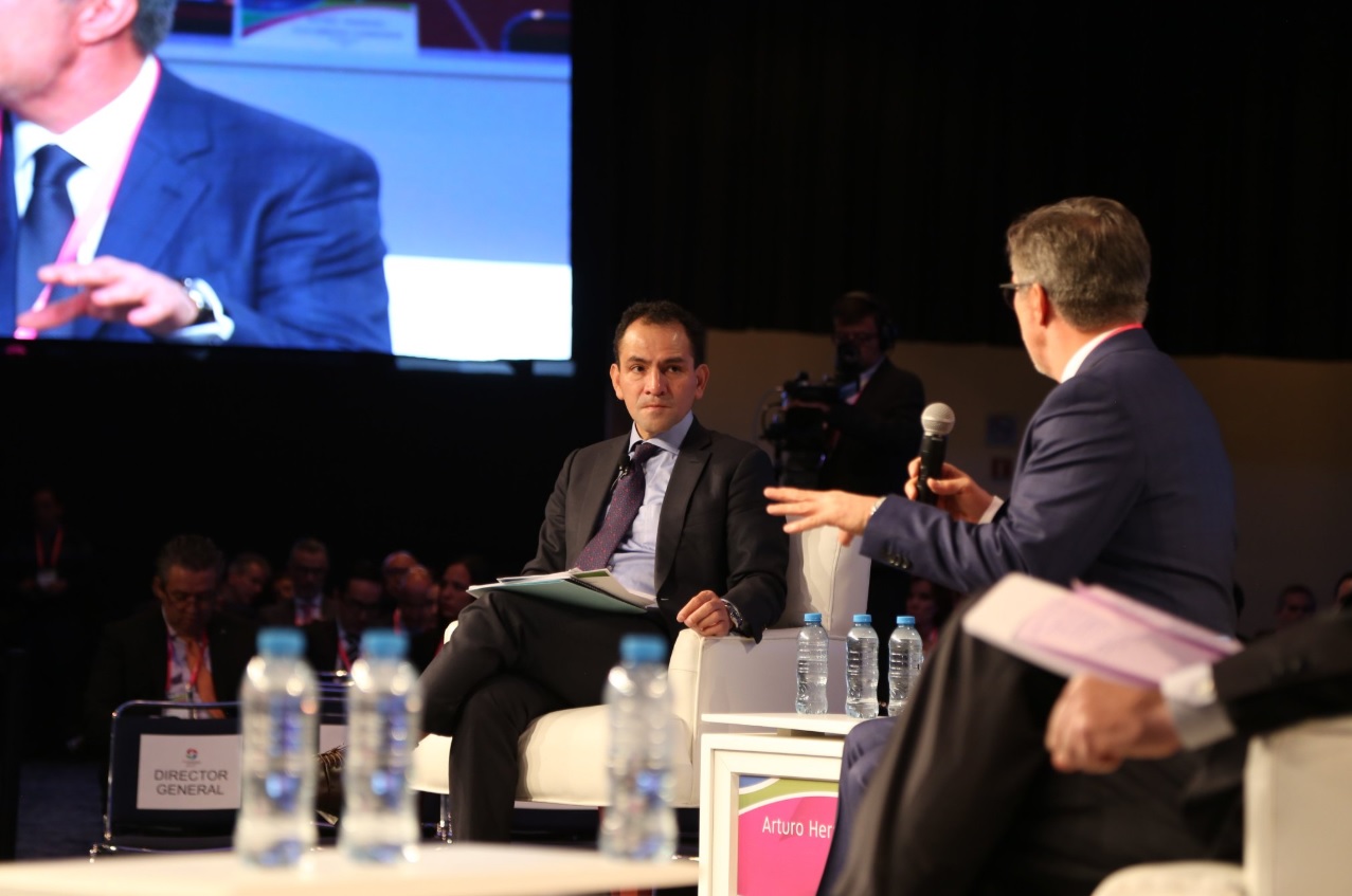 Arturo Herrera, subsecretario de Hacienda, en la 29 Convención Aseguradora (@AMIS_mx)