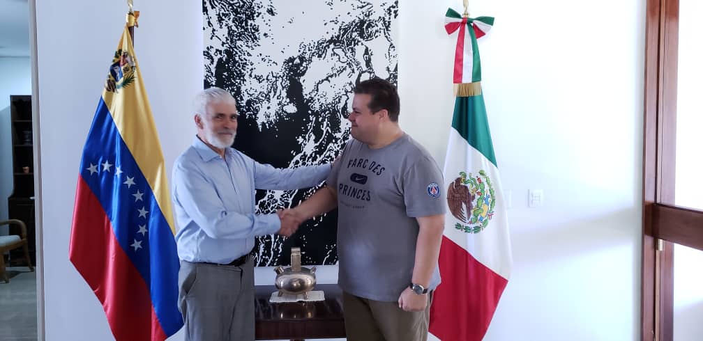 El diputado venezolano Franco Casella se encuentra resguardado en la sede diplomática de México en Caracas. (Twitter | @efrain_gp)