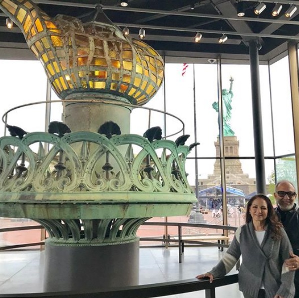 Gloria Estefan se suma a famosos que honraron la Estatua de la Libertad (Instagram).