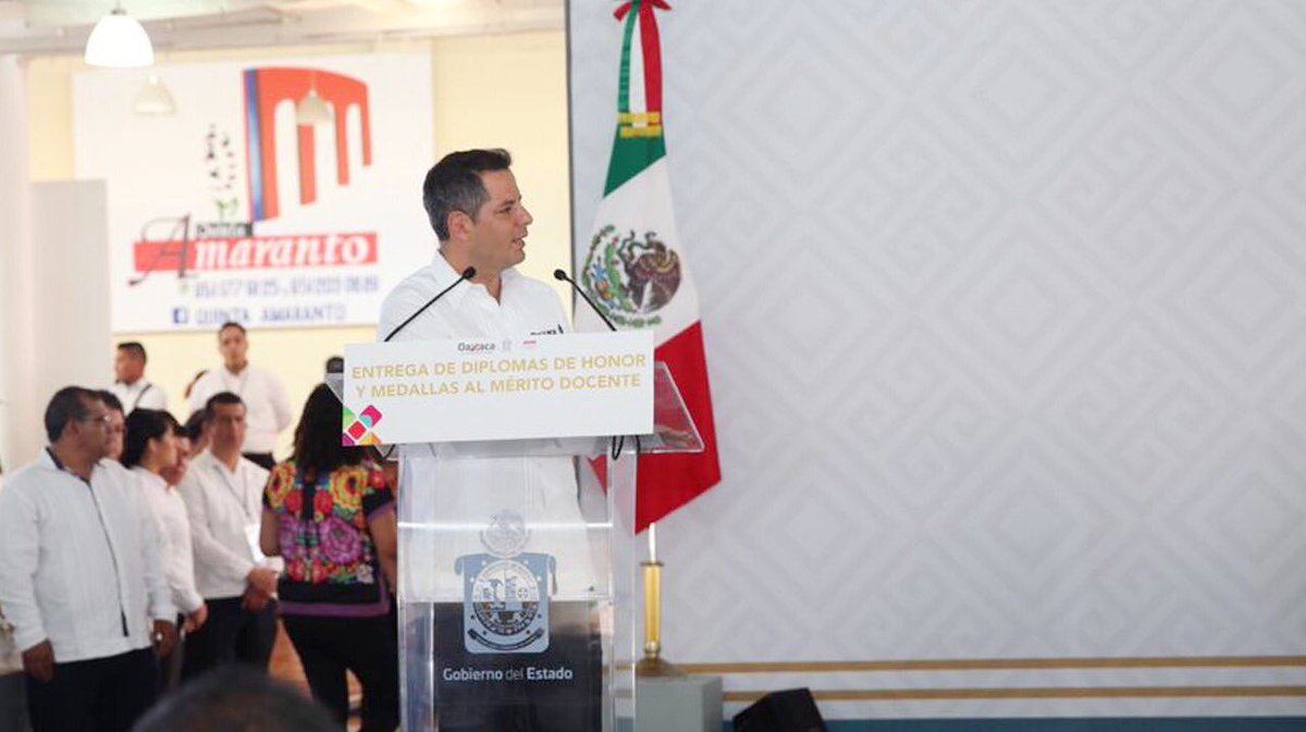 El gobernador Alejandro Murat indicó que se mejoró la relación con los maestros de la CNTE. (Tomada de @alejandromurat)