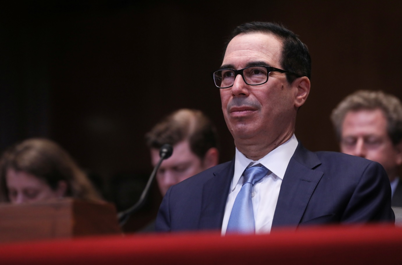 Steven Mnuchin en una audiencia ante el Senado (Reuters)