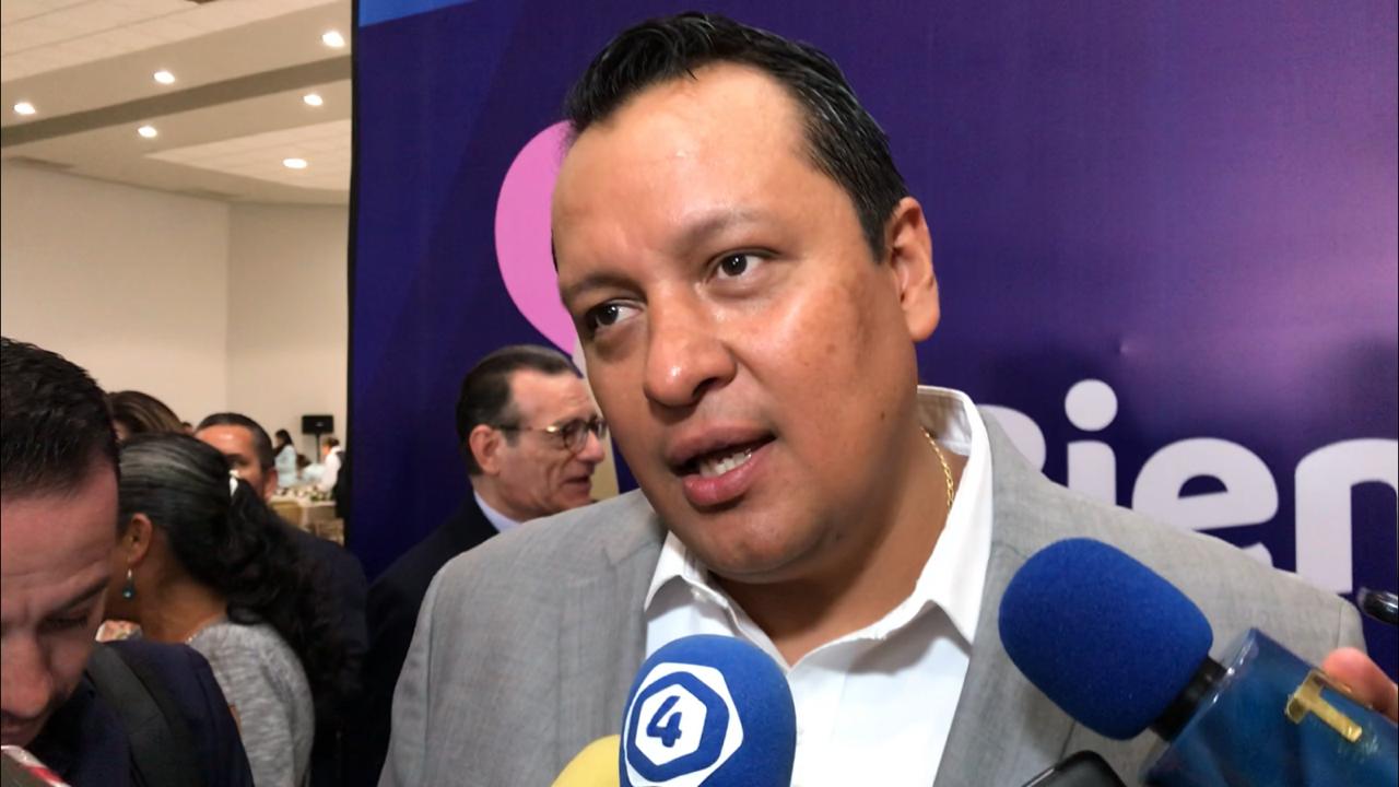 Daniel Díaz Martínez secretario de Salud