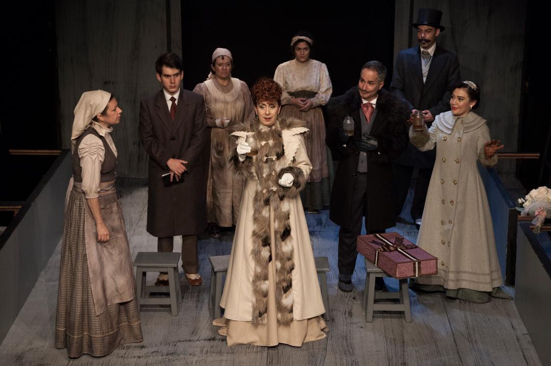 En La Divina ilusión actúan Pilar Boliver, Constantino Morán, Miguel Conde y Paula Watson, entre otros.