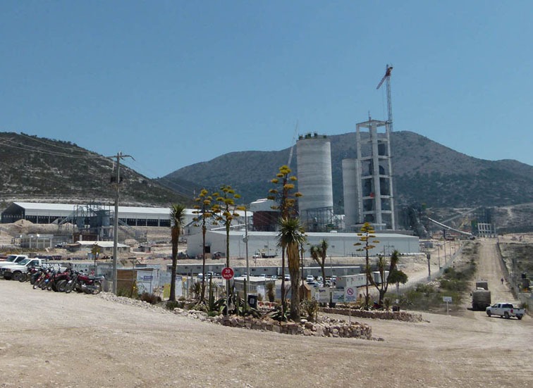 Suspenden a empresas que incumplían con las recomendaciones ante la contingencia ambiental. (Archivo)