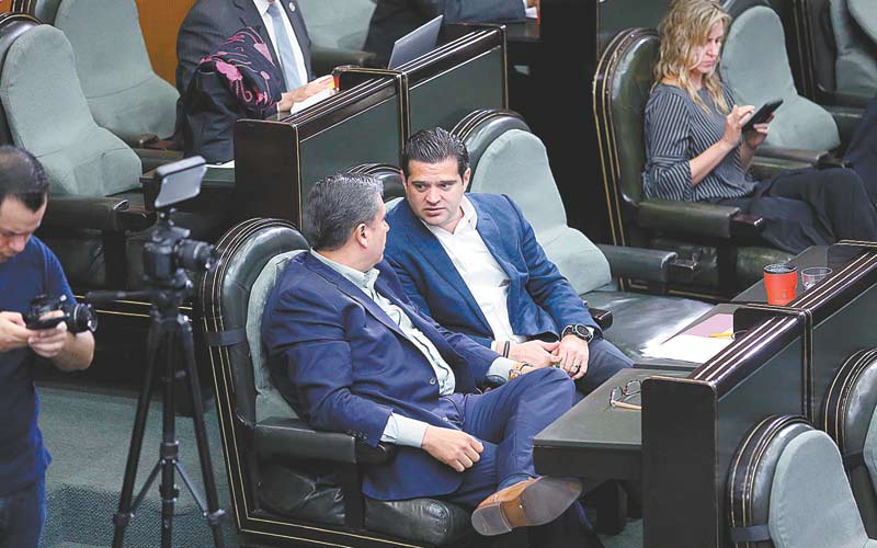 El transporte suburbano beneficiaría a la economía del estado. (RAÚL PALACIOS)