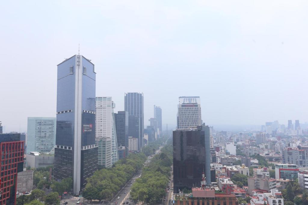 La calidad del aire bajó de mala a regular en el Valle de México. | Nelly Salas