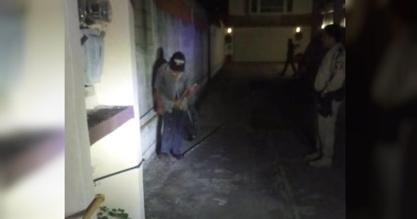 José Luis "N", fue detenido por los vigilantes nocturnos.