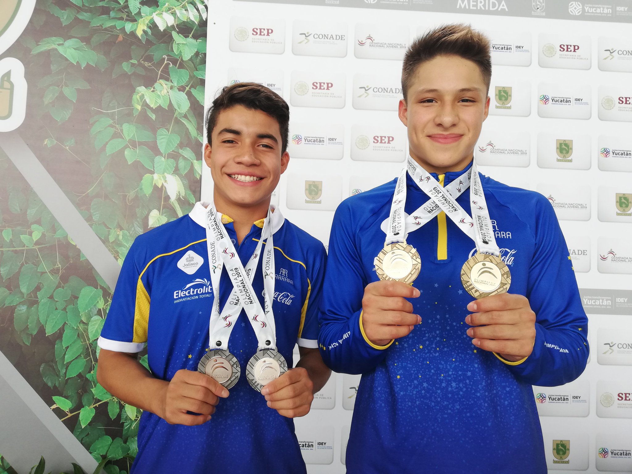 La Selección Jalisco de Clavados se llevó el trofeo en la Nacional Juvenil (Tomada de Twitter @codejalisco).
