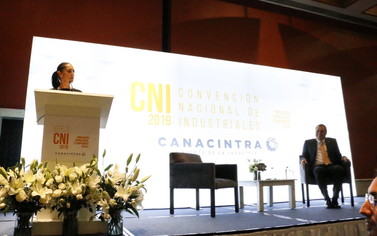 Sheinbaum habló ante integrantes de la Canacintra. (Jorge Becerril)