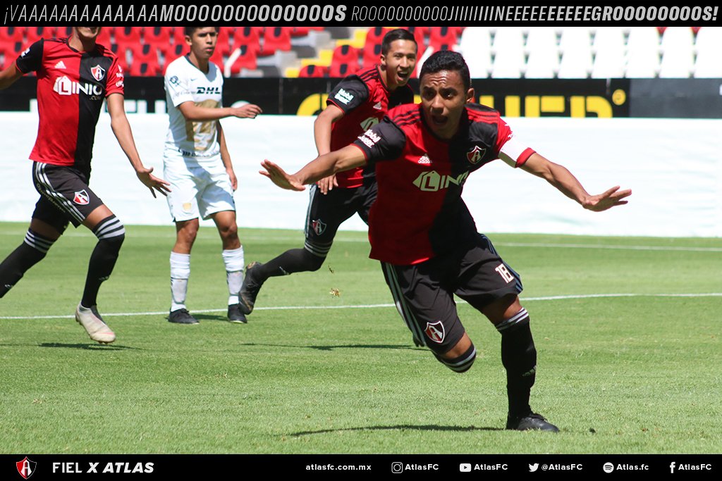Atlas celebrando el gol