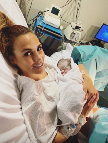 La llegada del tercer hijo de Guillermo Ochoa (Instagram @kamo01)