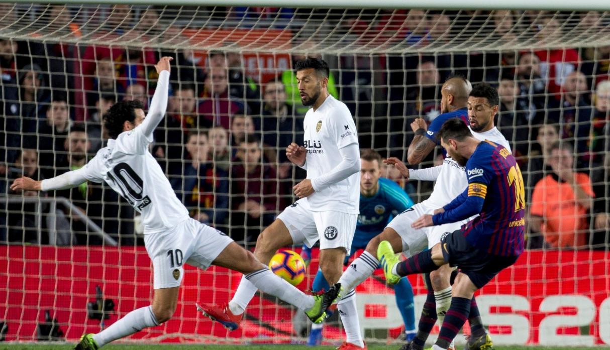 Donde ver el Barcelona vs Valencia (EFE)