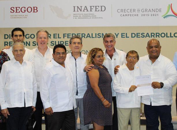 Mencionó que la participación de todos los sectores en los temas colectivos es relevante (Especial)