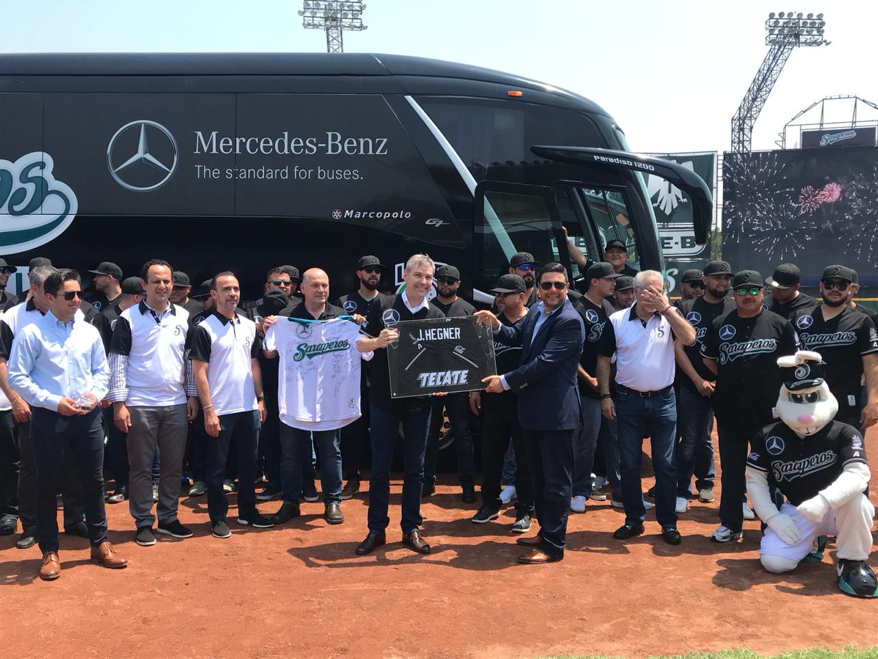 Saraperos será el primer equipo de beisbol en portar la insignia de Mercedes Benz en su uniforme. (Ana Ponce)