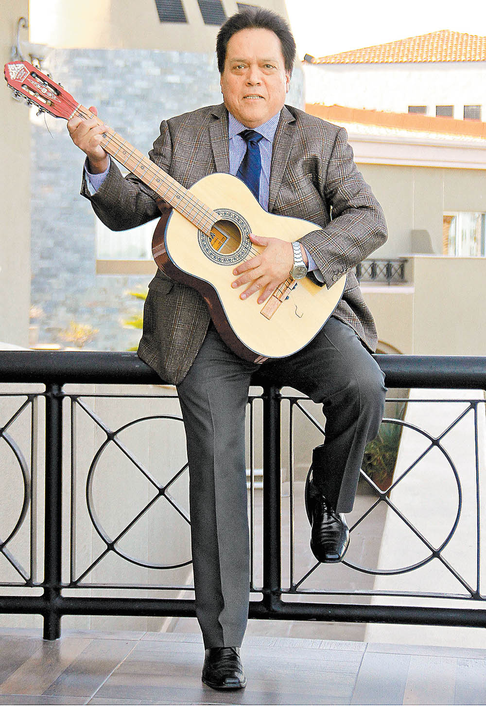 De no haber sido abogado, hubiera sido médico, asegura. (Manuel Guadarrama)