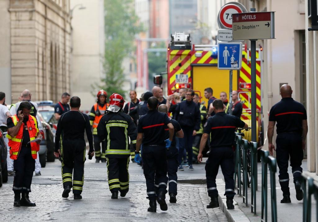 Los investigadores tratarán de determinar si se trató de un acto terrorista o sólo de una acción personal. Reuters