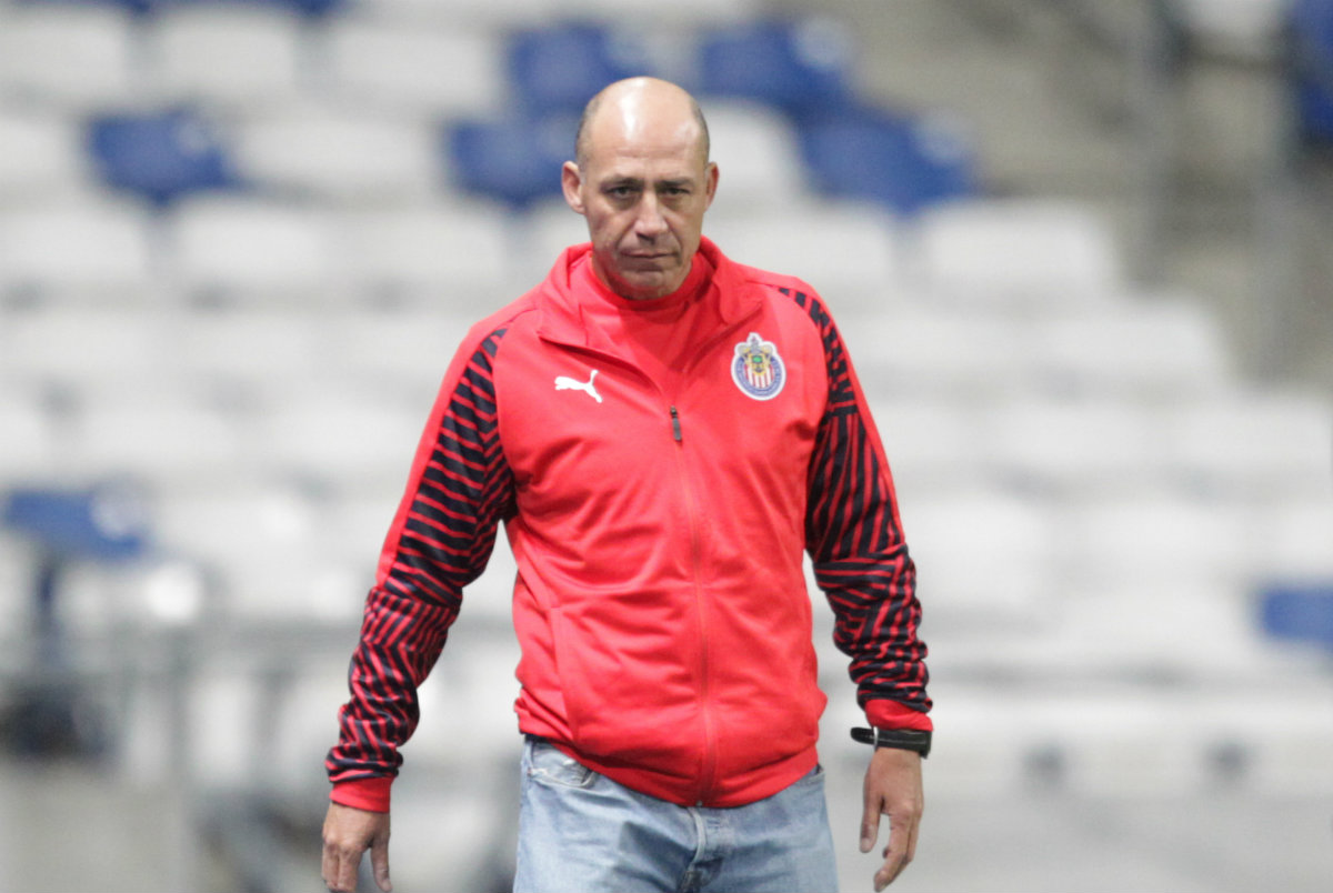 Luis Díaz deja de ser director técnico de Chivas Femenil (Imago7)