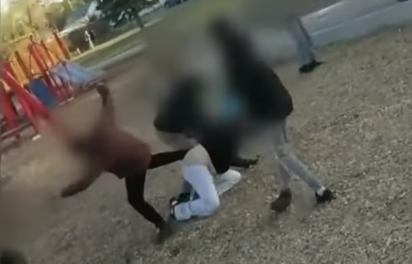 La mujer terminó con moretones y cortes en todo su cuerpo. (Especial)