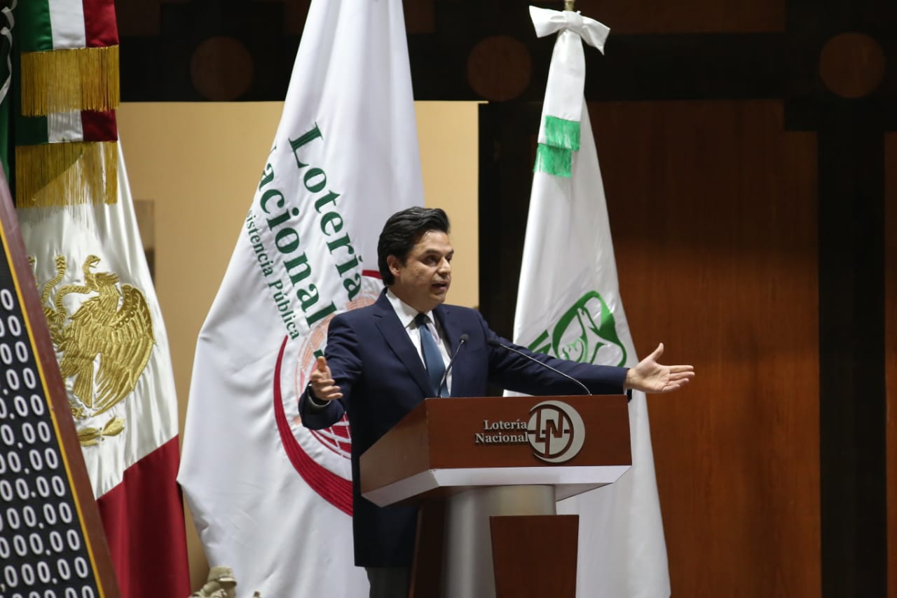 Zoé Robledo dijo que el premio mayor es ayudar a los que menos tienen. (Octavio Hoyos)