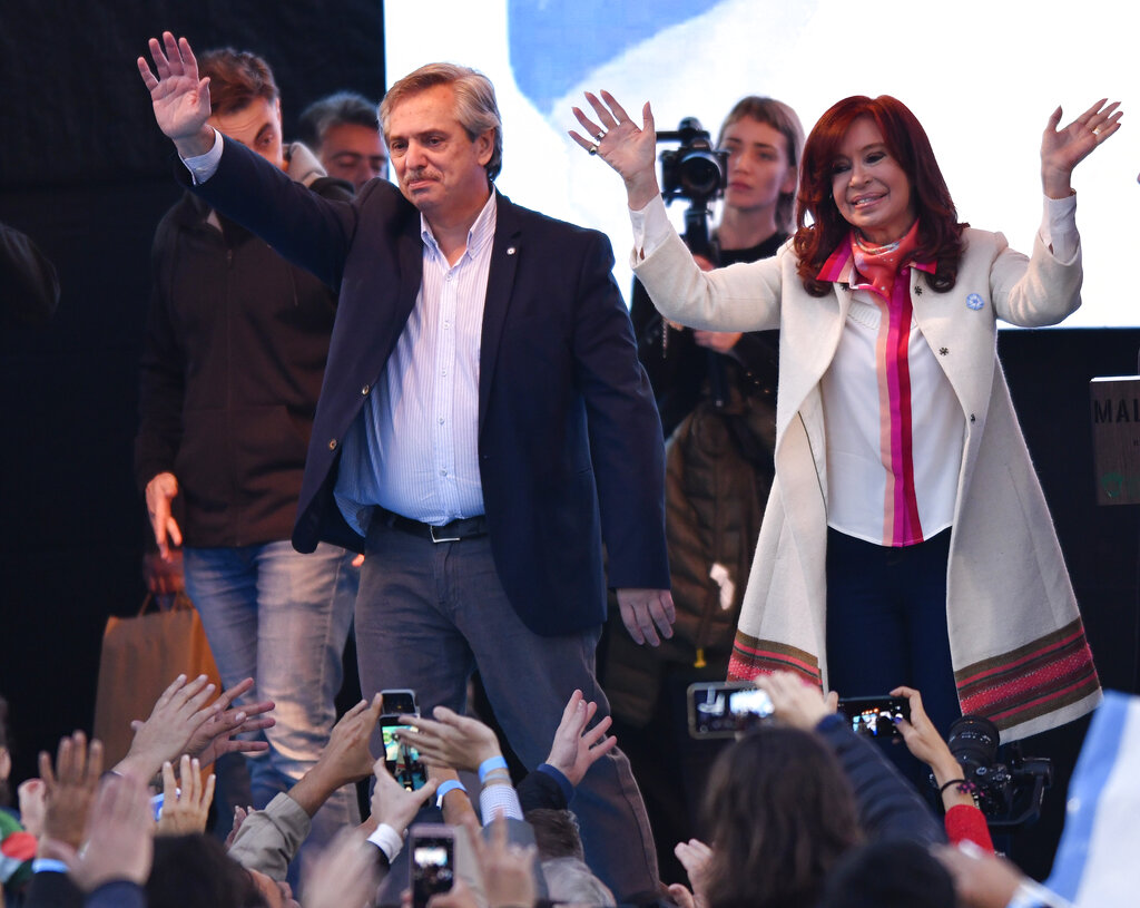 El acto multitudinario se realizó en la localidad de Merlo, uno de los mayores distritos electorales de la periferia de Buenos Aires. AP