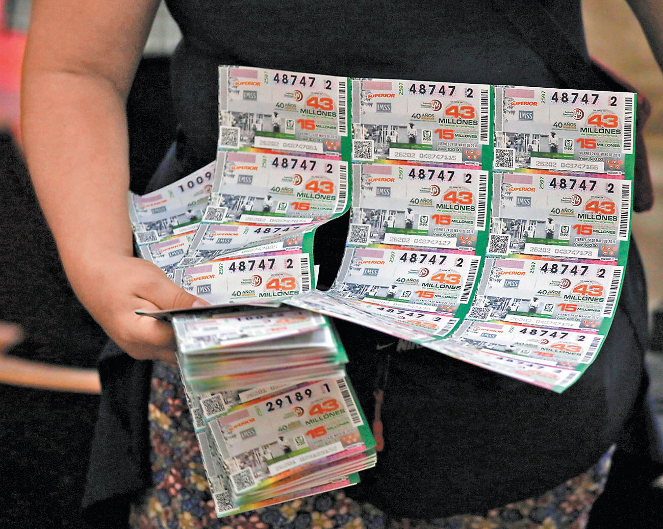 Sorteo de la Lotería Nacional por el 40 aniversario del programa IMSS-Bienestar. (Octavio Hoyos)