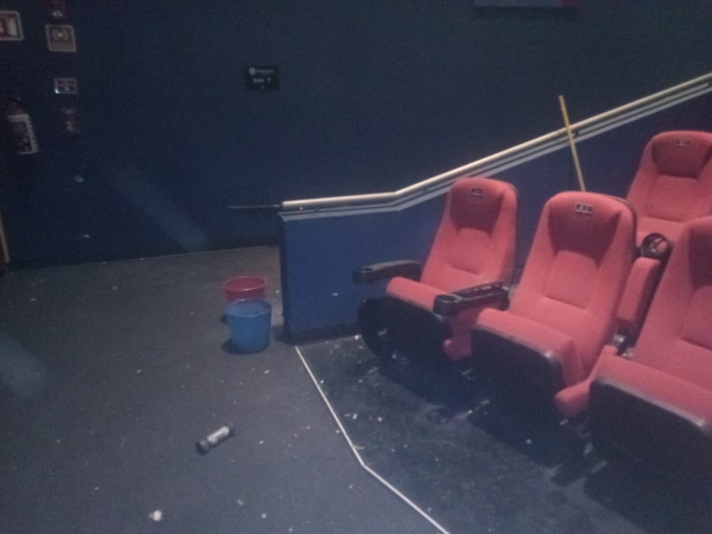Un trabajador resultó con heridas leves luego de una explosión en un cine de la Gustavo A. Madero. (Soslindavista)